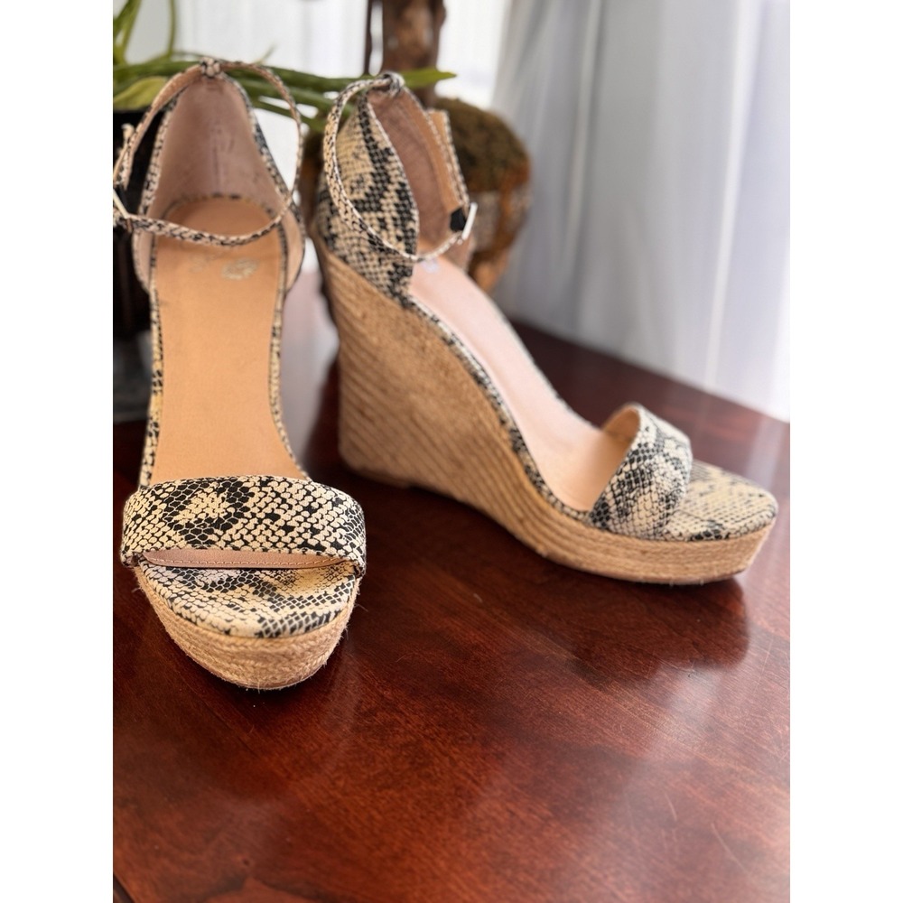 Colin Stuart Victoria Secret Snake Print 4.25" Espadrille Wedges 9B